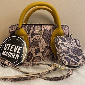 NWT Steve Madden (Bhenrik) Snake Print Faux Leather Crossbody Bag